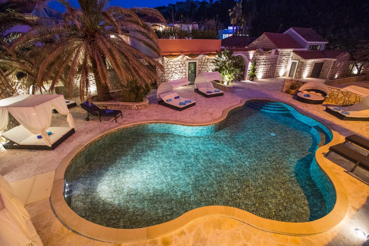 Villa Diamond Mlini Bagian luar foto