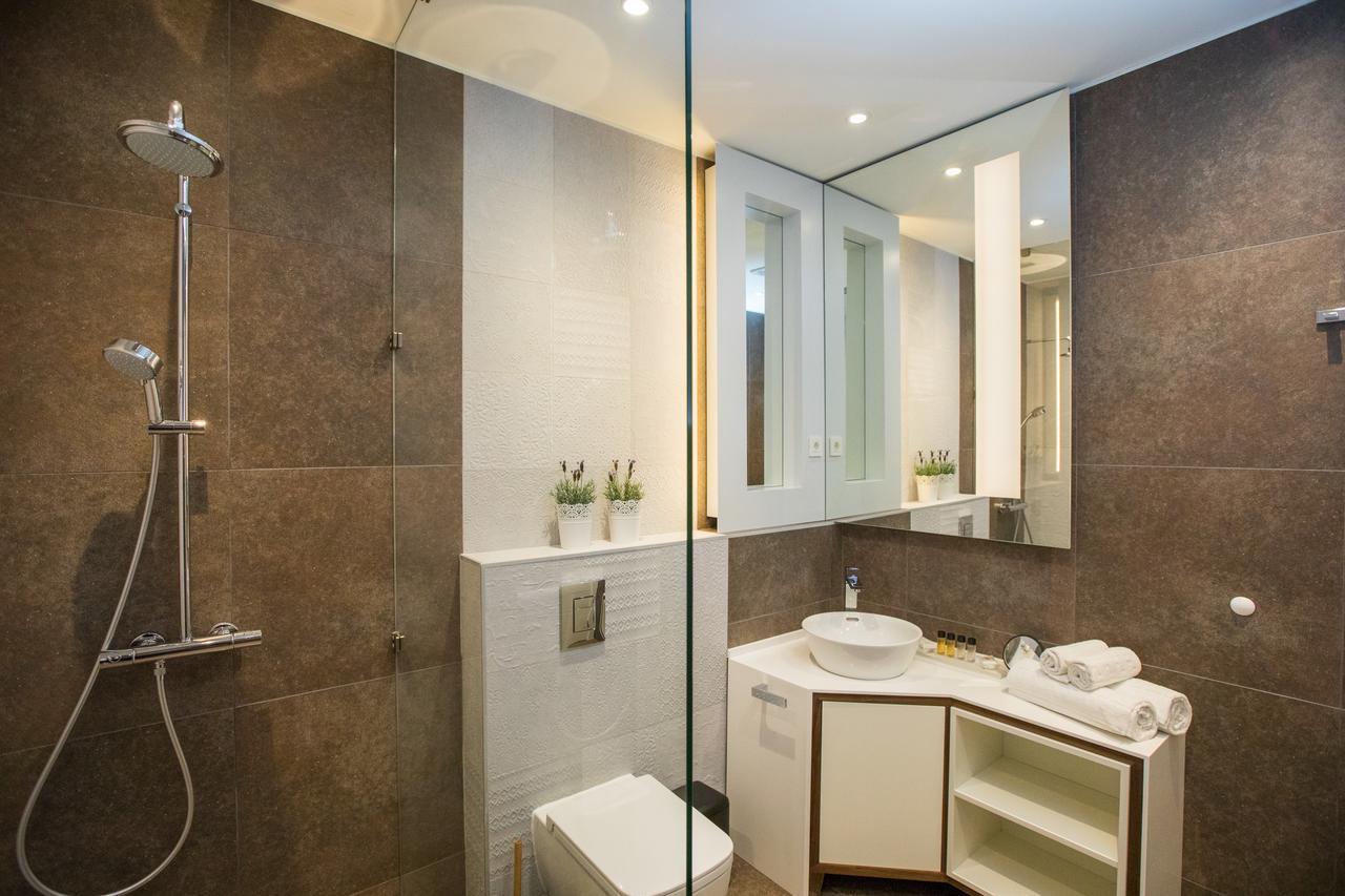 Villa Diamond Mlini Bagian luar foto